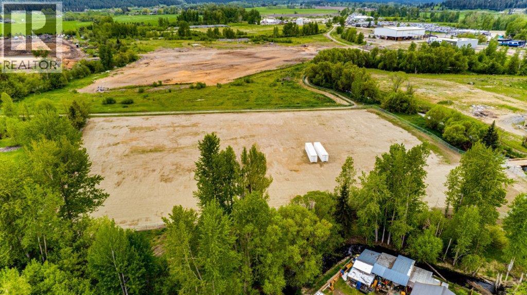 1788 Vernon Street, Lumby, British Columbia  V0E 2G0 - Photo 12 - 10378406