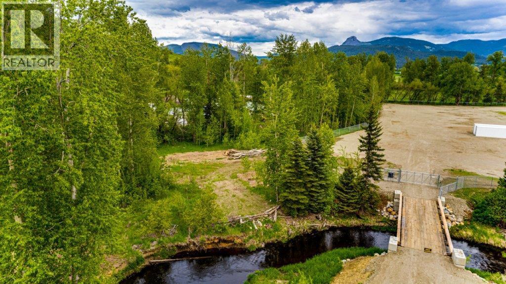 1788 Vernon Street, Lumby, British Columbia  V0E 2G0 - Photo 15 - 10378406