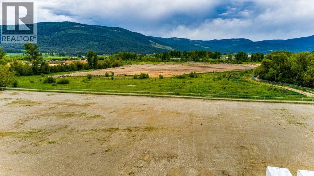 1788 Vernon Street, Lumby, British Columbia  V0E 2G0 - Photo 17 - 10378406