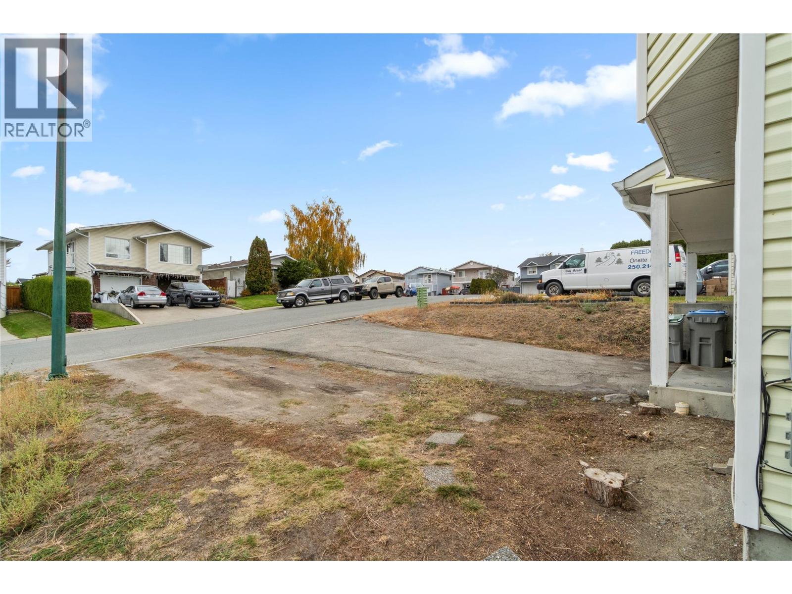 2051 Gladstone Drive, Kamloops, British Columbia  V2E 2B9 - Photo 10 - 10378292