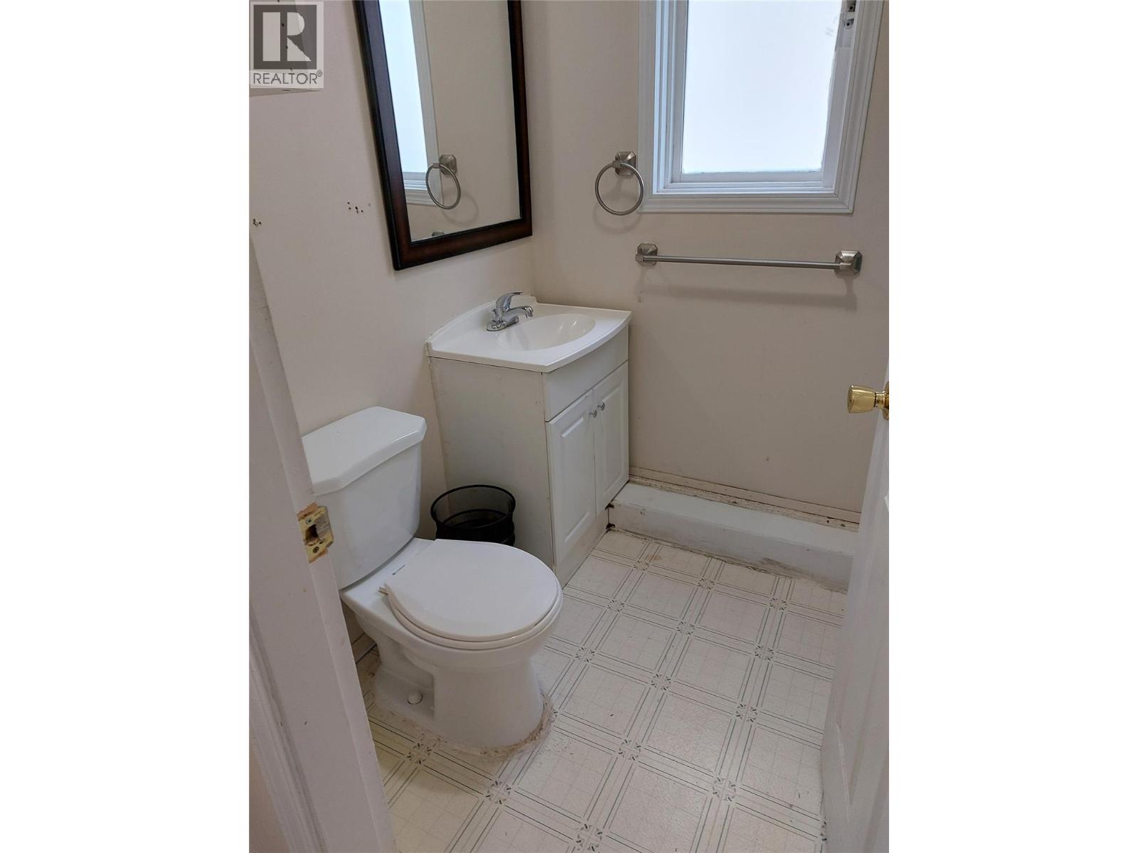 2051 Gladstone Drive, Kamloops, British Columbia  V2E 2B9 - Photo 15 - 10378292