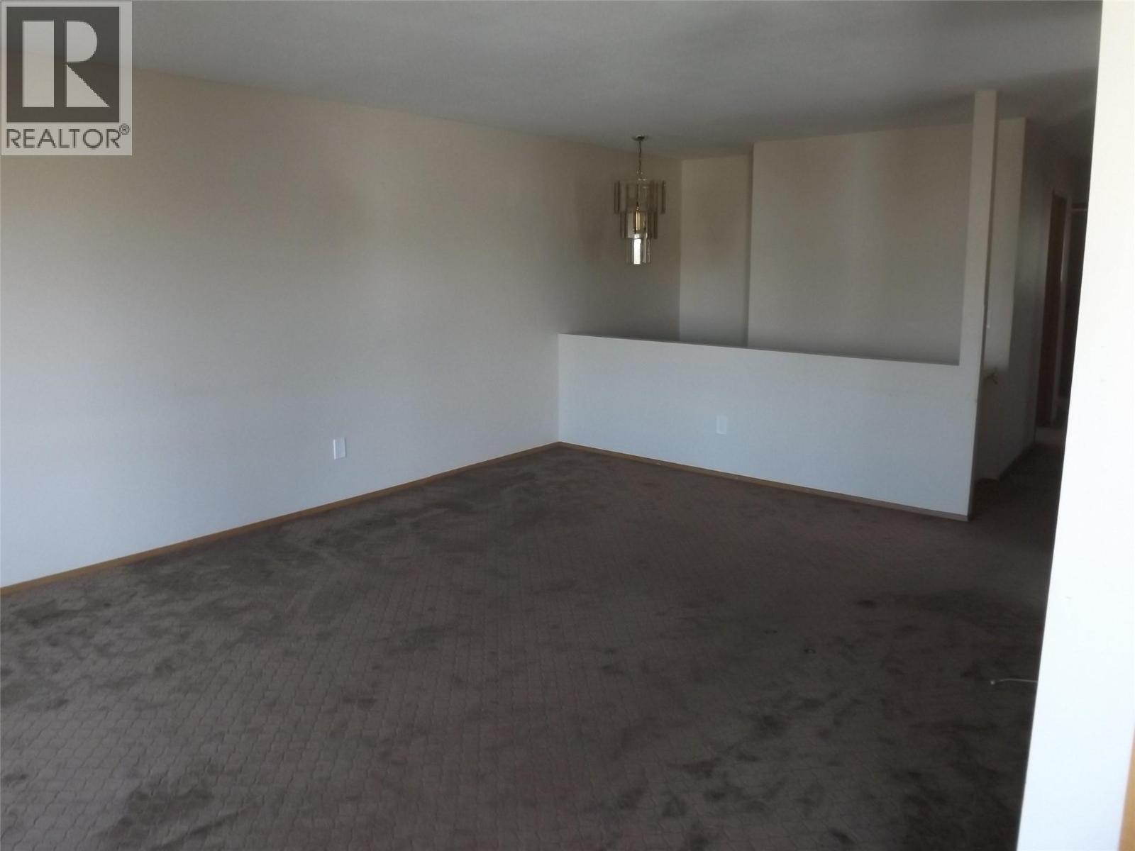 2051 Gladstone Drive, Kamloops, British Columbia  V2E 2B9 - Photo 21 - 10378292