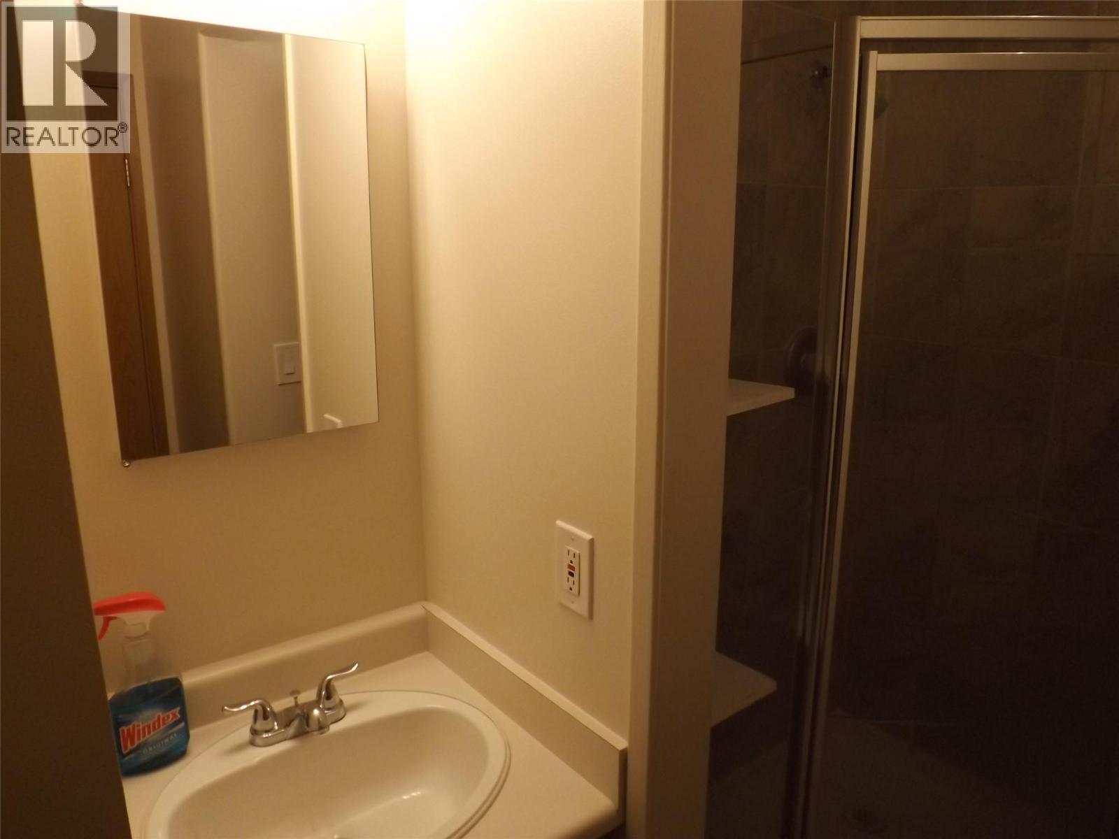 2051 Gladstone Drive, Kamloops, British Columbia  V2E 2B9 - Photo 26 - 10378292