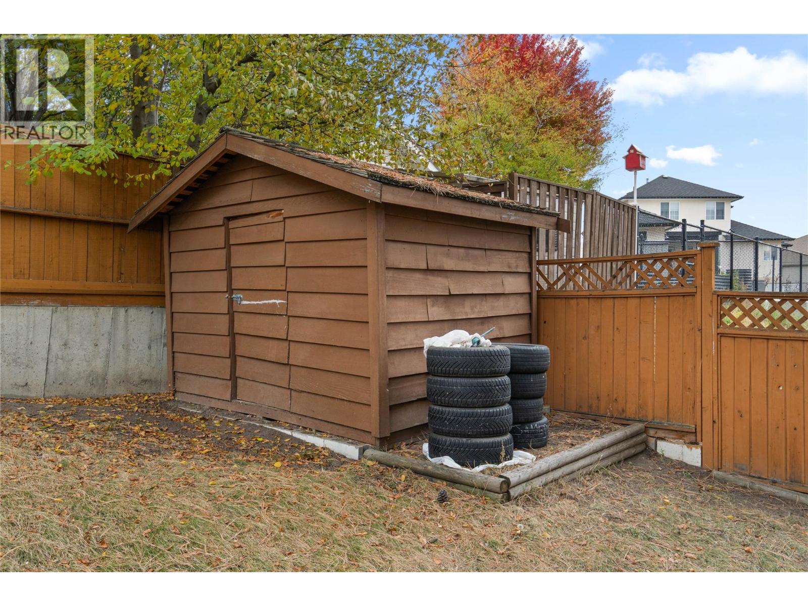 2051 Gladstone Drive, Kamloops, British Columbia  V2E 2B9 - Photo 32 - 10378292