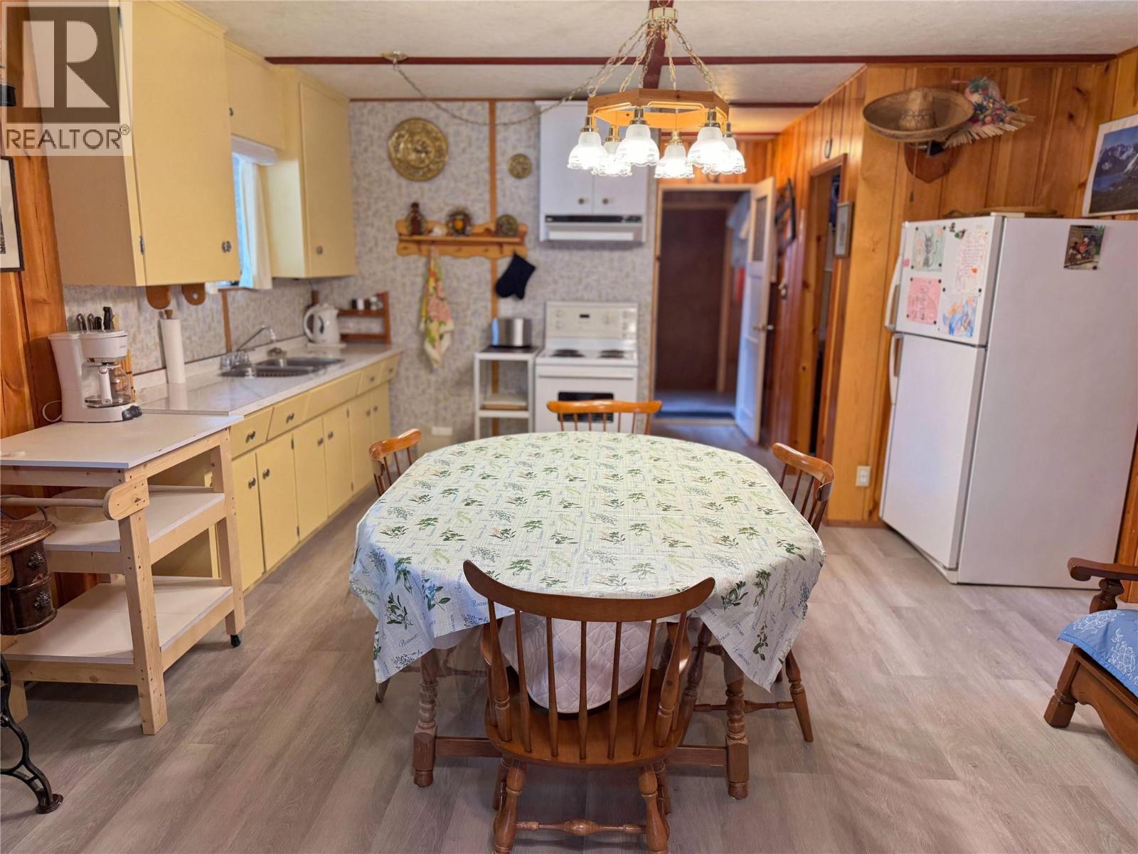 2649 Otter Avenue, Tulameen, British Columbia  V0X 1W0 - Photo 10 - 10378431