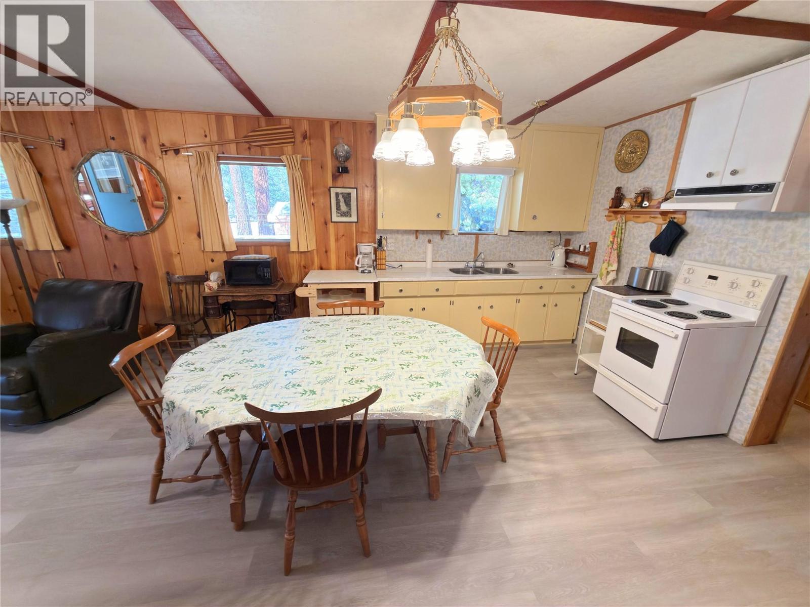 2649 Otter Avenue, Tulameen, British Columbia  V0X 1W0 - Photo 13 - 10378431