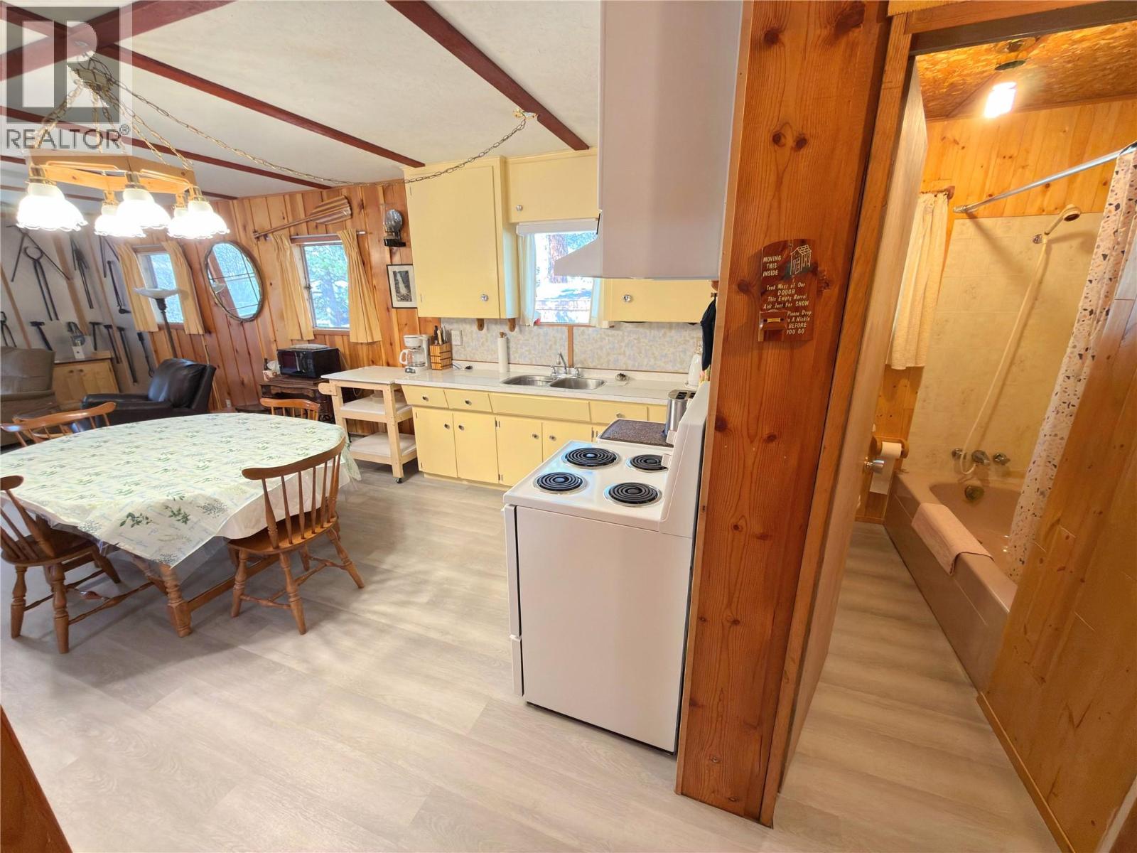 2649 Otter Avenue, Tulameen, British Columbia  V0X 1W0 - Photo 20 - 10378431