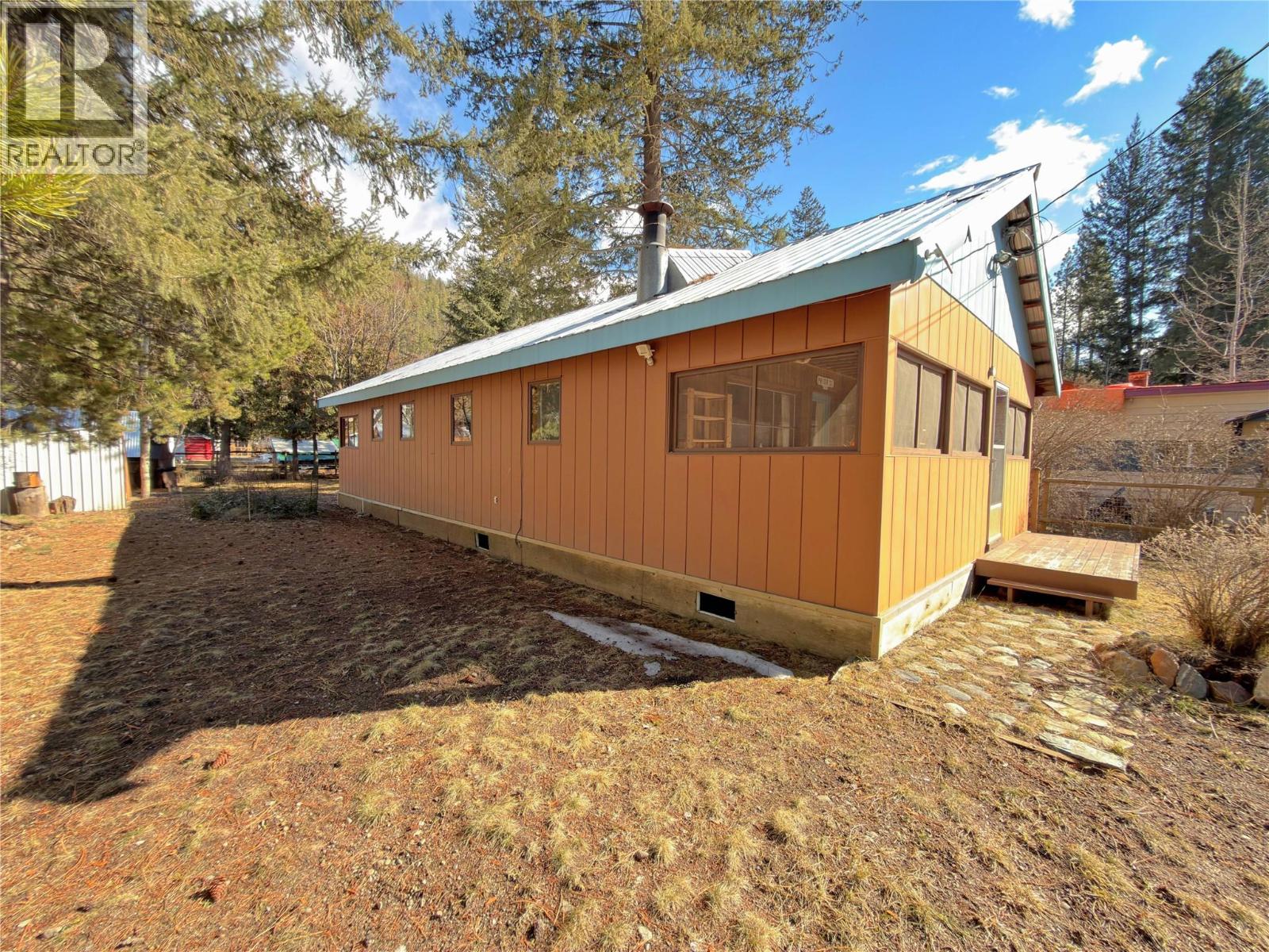 2649 Otter Avenue, Tulameen, British Columbia  V0X 1W0 - Photo 32 - 10378431