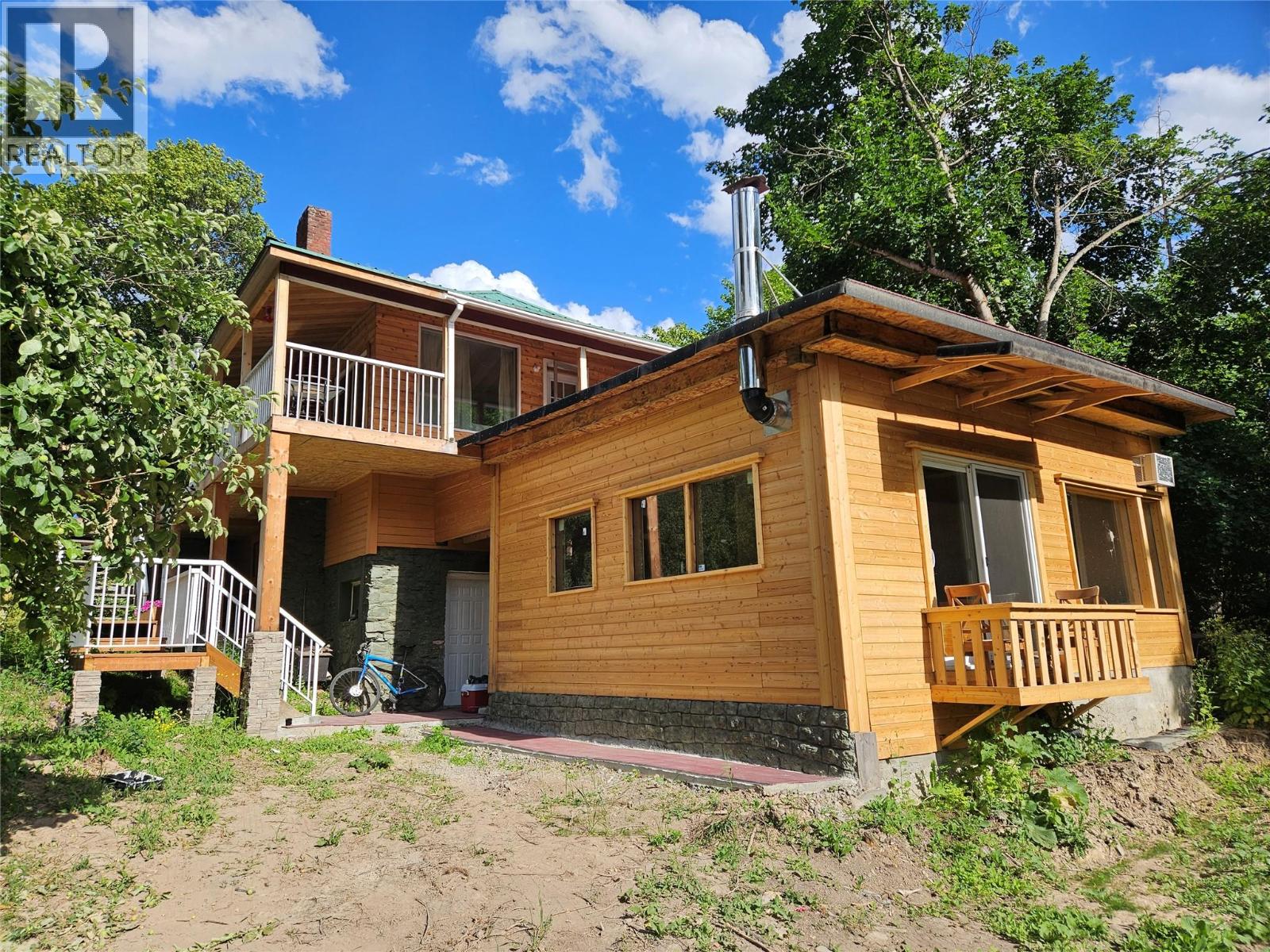 617 Payne Street, Creston, British Columbia  V0B 1G6 - Photo 1 - 10378335