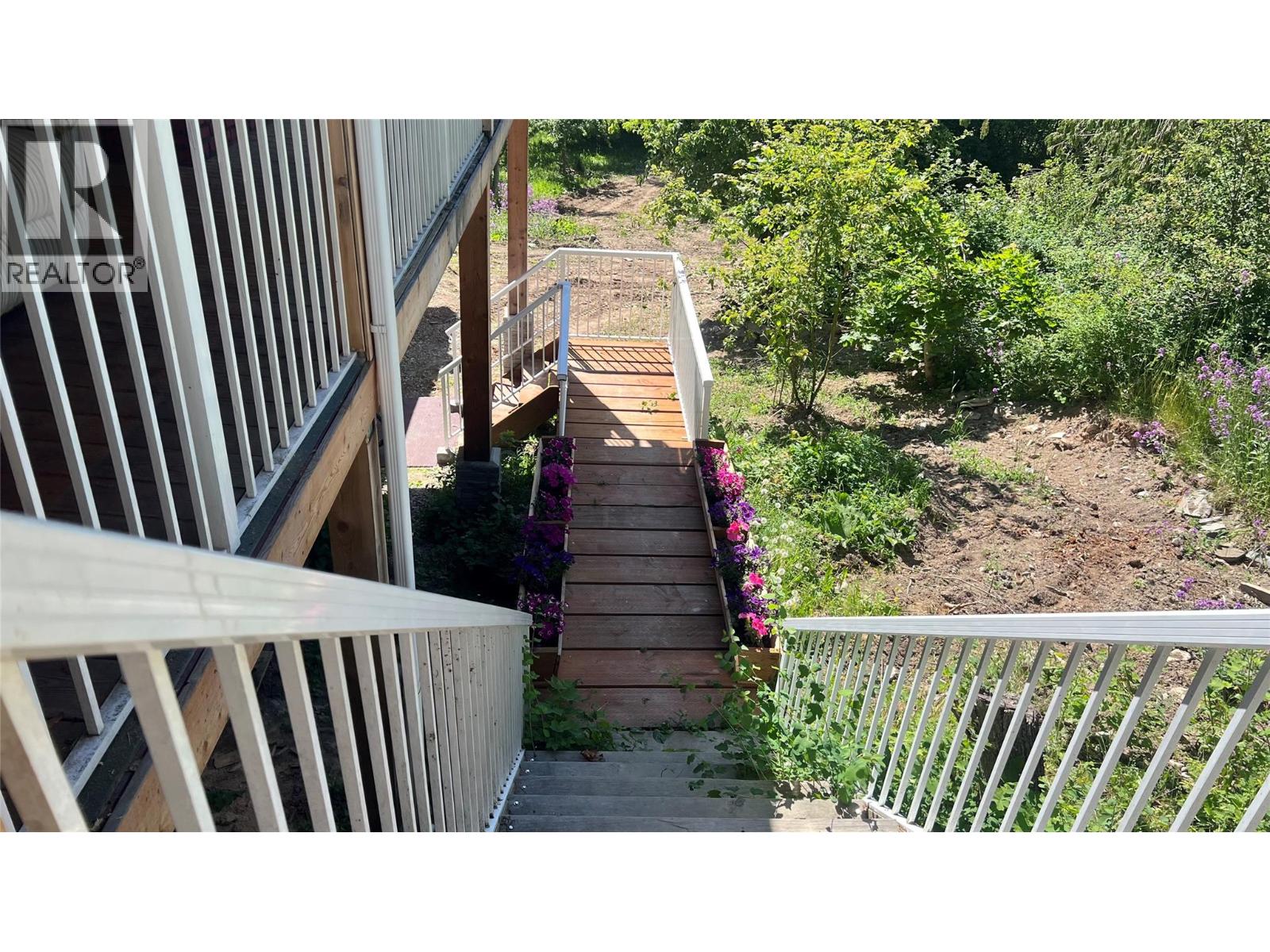 617 Payne Street, Creston, British Columbia  V0B 1G6 - Photo 14 - 10378335