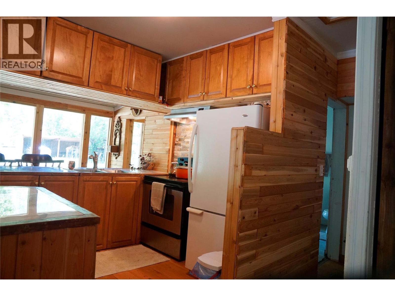 617 Payne Street, Creston, British Columbia  V0B 1G6 - Photo 20 - 10378335