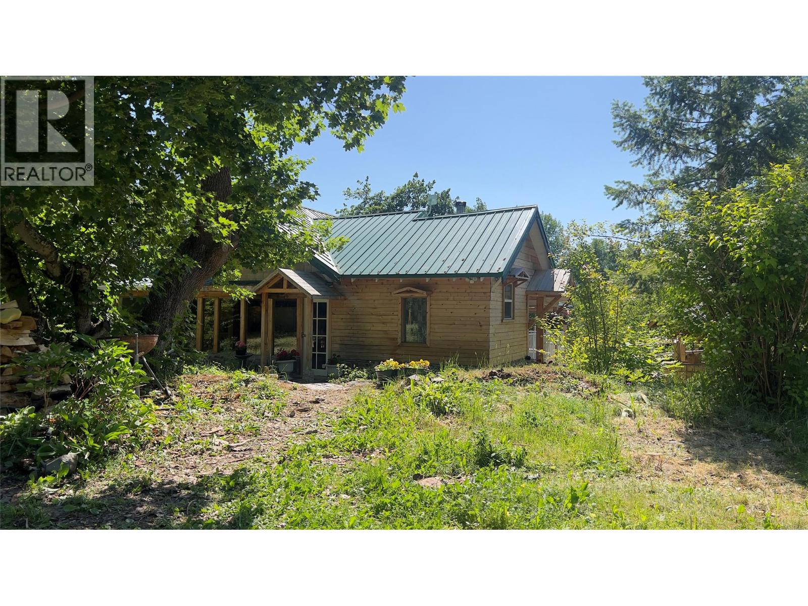 617 Payne Street, Creston, British Columbia  V0B 1G6 - Photo 4 - 10378335