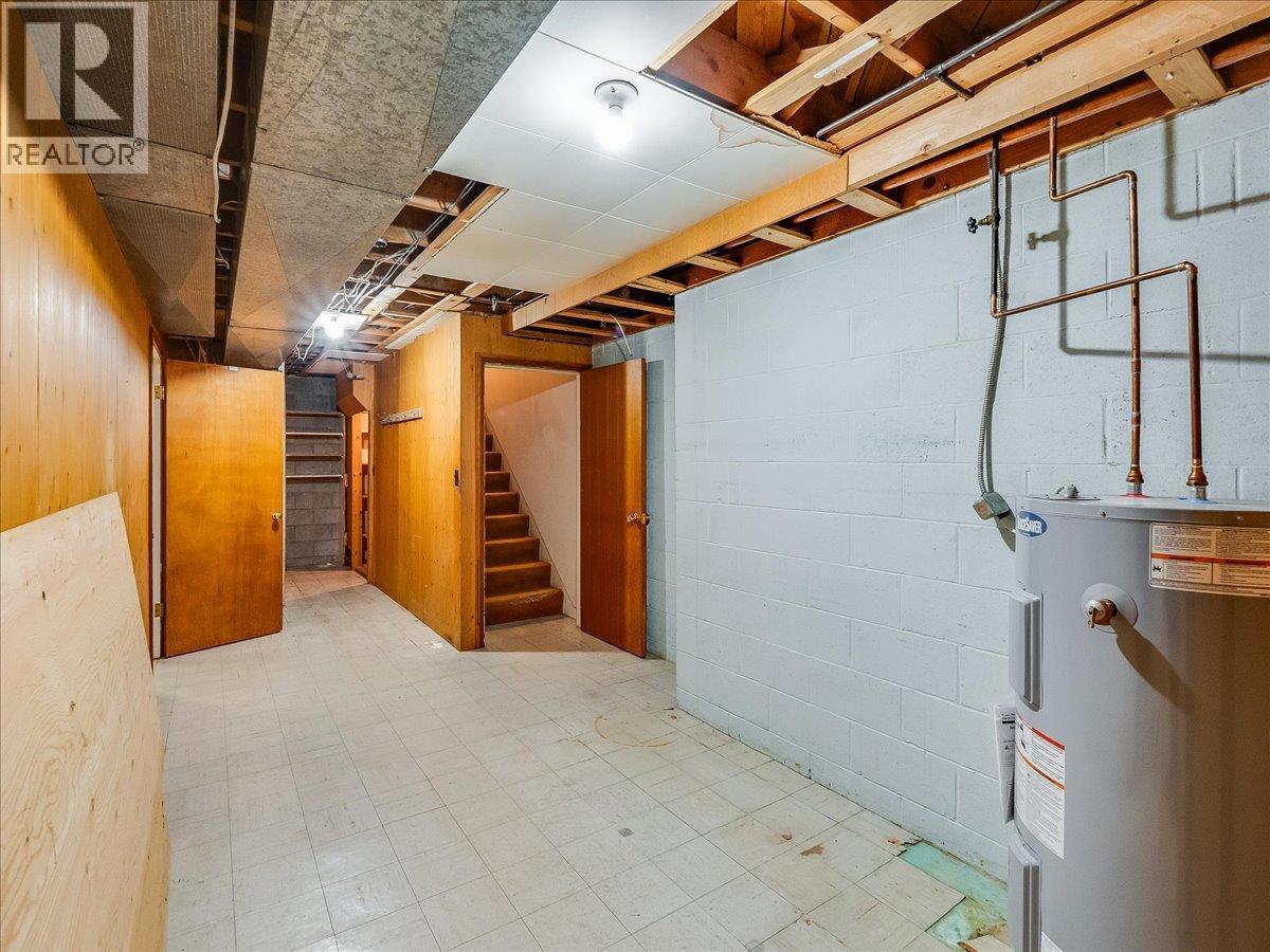 3775 Dogwood Drive, Trail, British Columbia  V1R 2V4 - Photo 17 - 10378286