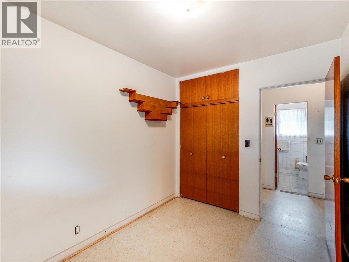 3775 Dogwood Drive, Trail, British Columbia  V1R 2V4 - Photo 8 - 10378286