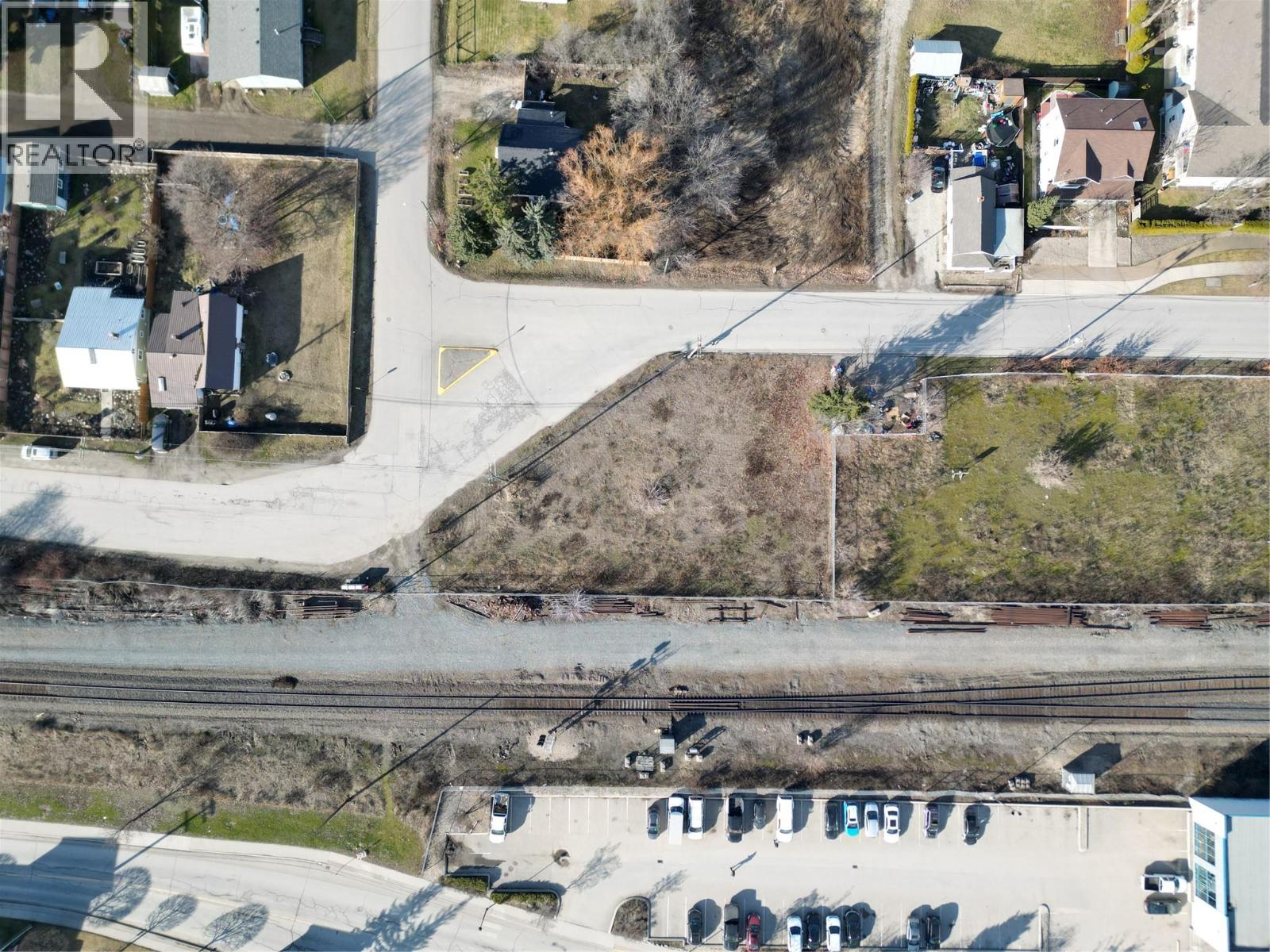 260 Beatty Avenue Nw, Salmon Arm, British Columbia  V1E 1W3 - Photo 1 - 10378253