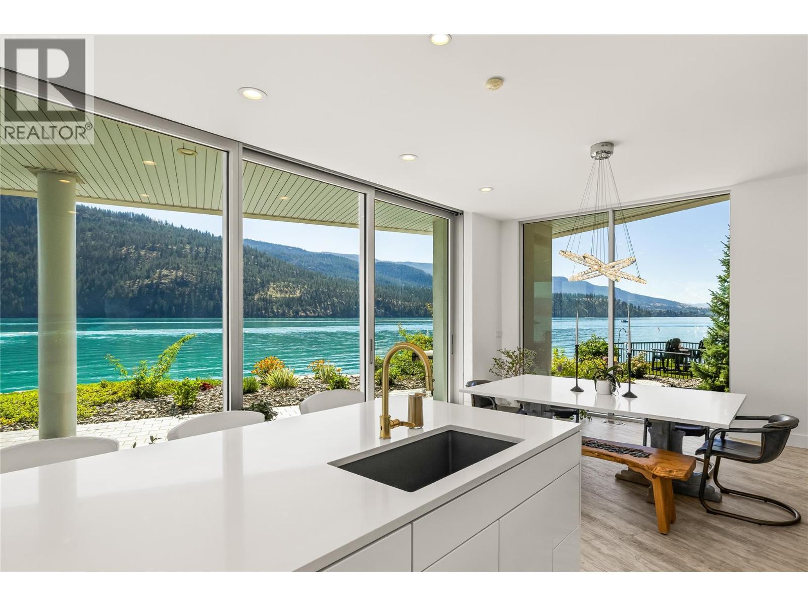 18451 Crystal Waters Road Unit# 8, Lake Country, British Columbia  V4V 2G2 - Photo 12 - 10378435