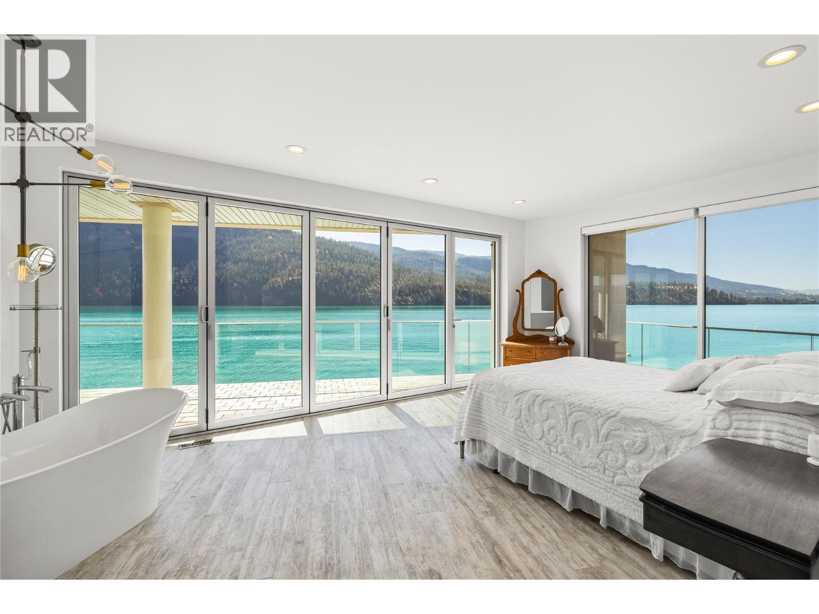 18451 Crystal Waters Road Unit# 8, Lake Country, British Columbia  V4V 2G2 - Photo 53 - 10378435