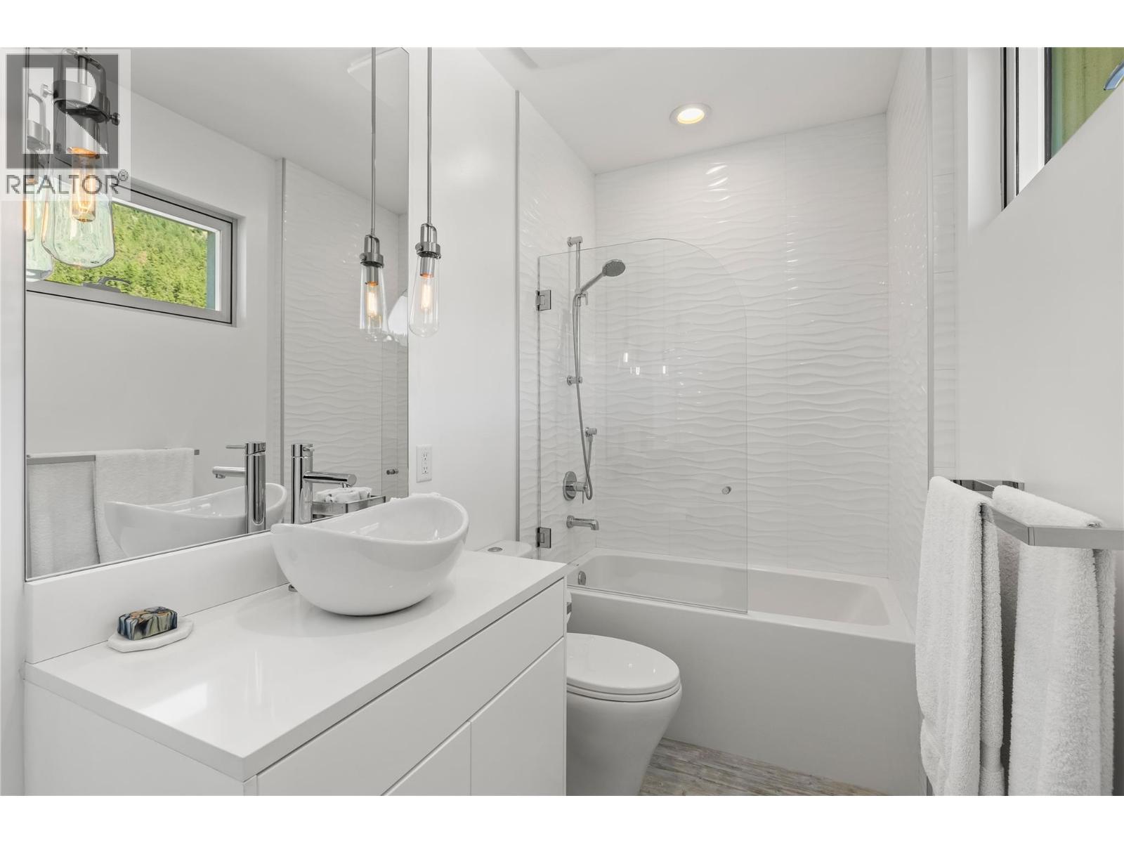 18451 Crystal Waters Road Unit# 8, Lake Country, British Columbia  V4V 2G2 - Photo 57 - 10378435