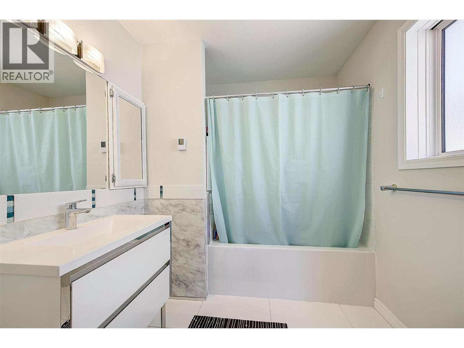 573 Spruceview Place N, Kelowna, British Columbia  V1V 1S7 - Photo 30 - 10378336