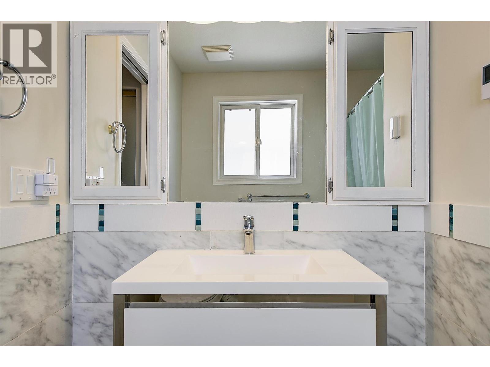 573 Spruceview Place N, Kelowna, British Columbia  V1V 1S7 - Photo 31 - 10378336