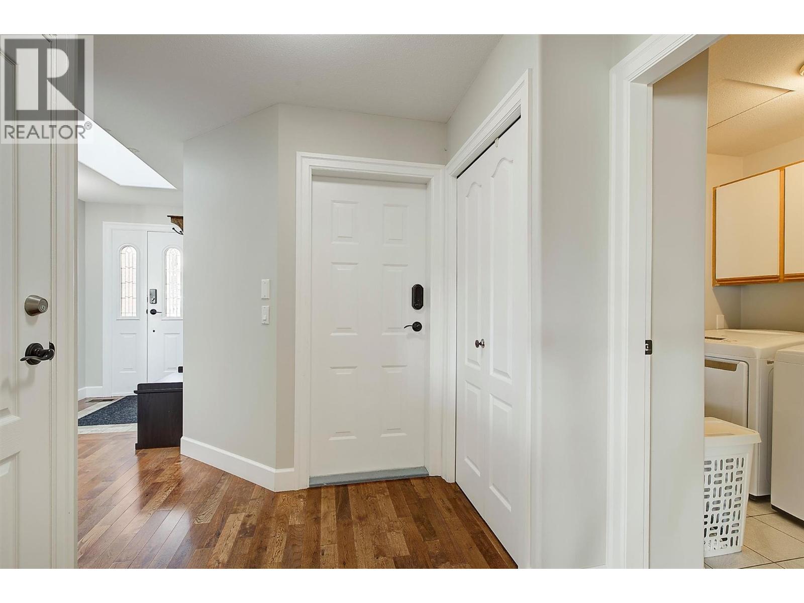 573 Spruceview Place N, Kelowna, British Columbia  V1V 1S7 - Photo 37 - 10378336