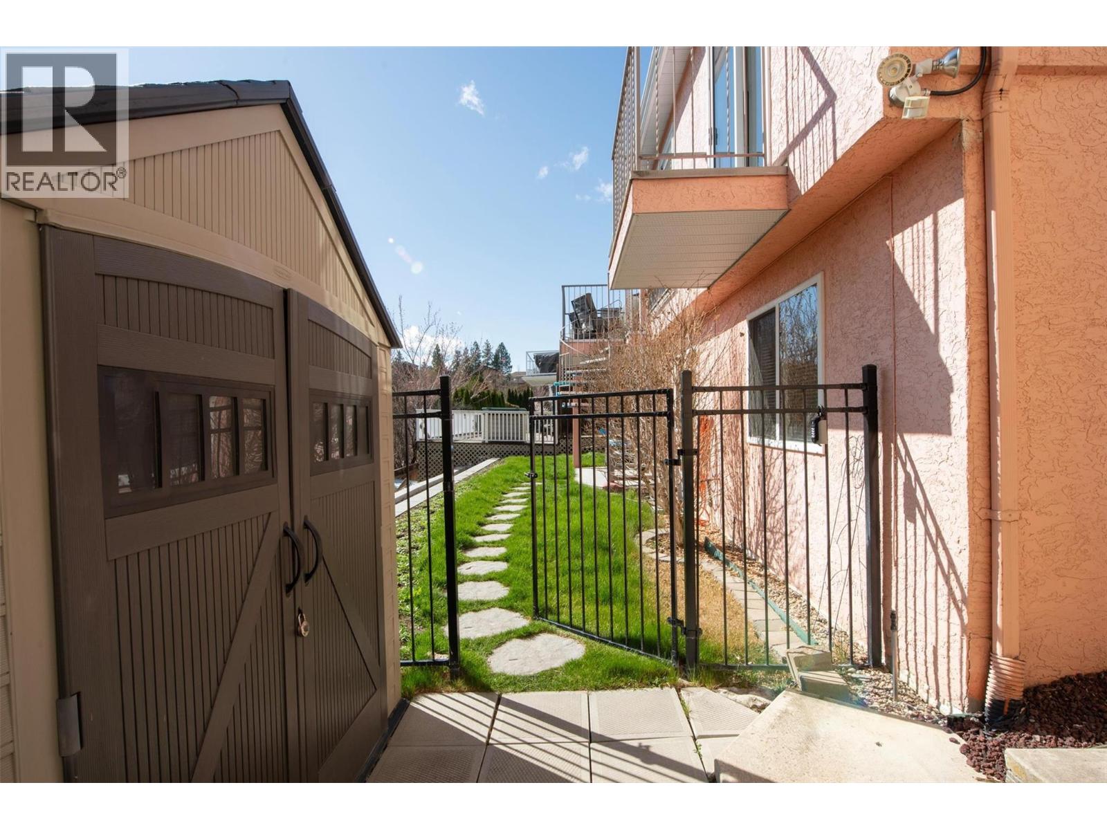 573 Spruceview Place N, Kelowna, British Columbia  V1V 1S7 - Photo 42 - 10378336