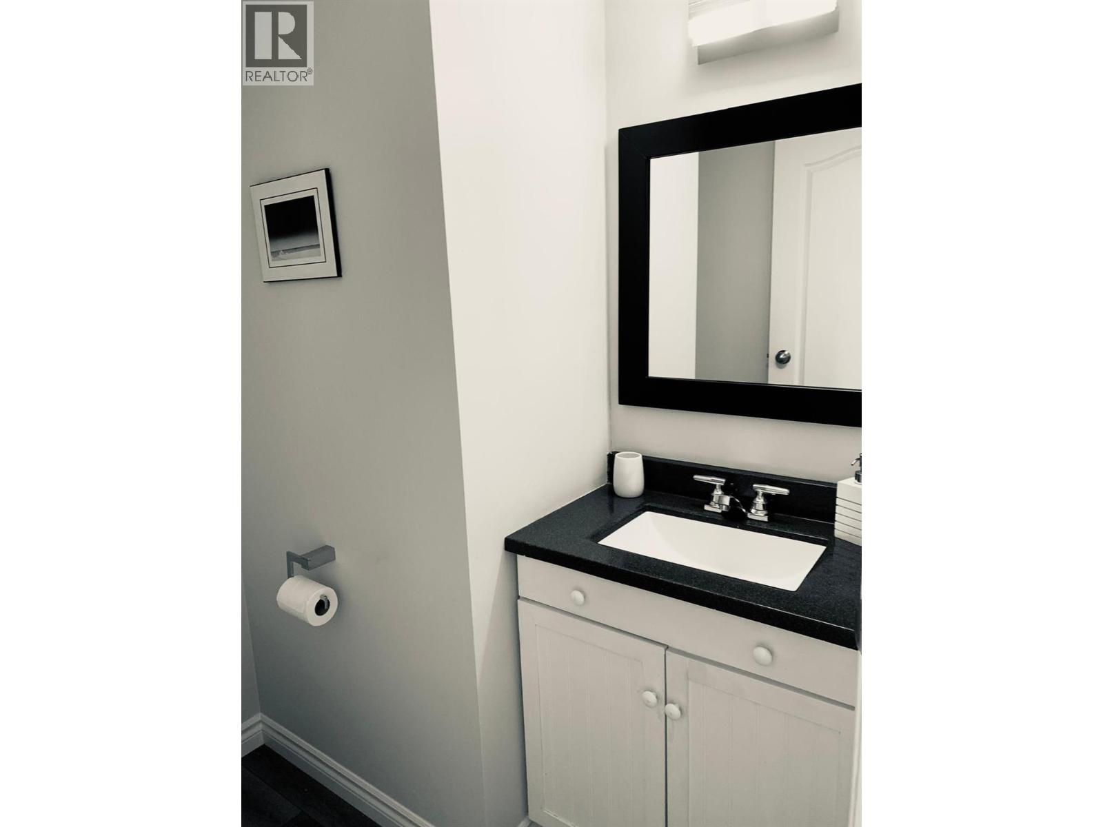 573 Spruceview Place N, Kelowna, British Columbia  V1V 1S7 - Photo 49 - 10378336