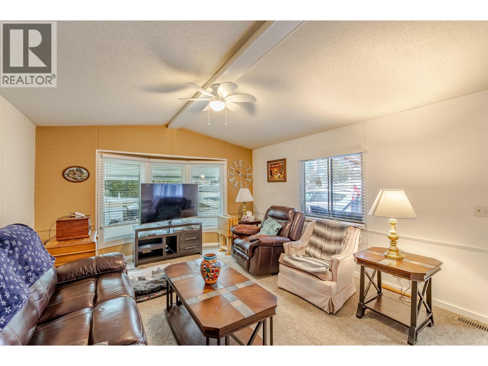 4505 Mclean Creek Road Unit# F31, Okanagan Falls, British Columbia  V0H 1R1 - Photo 3 - 10378449