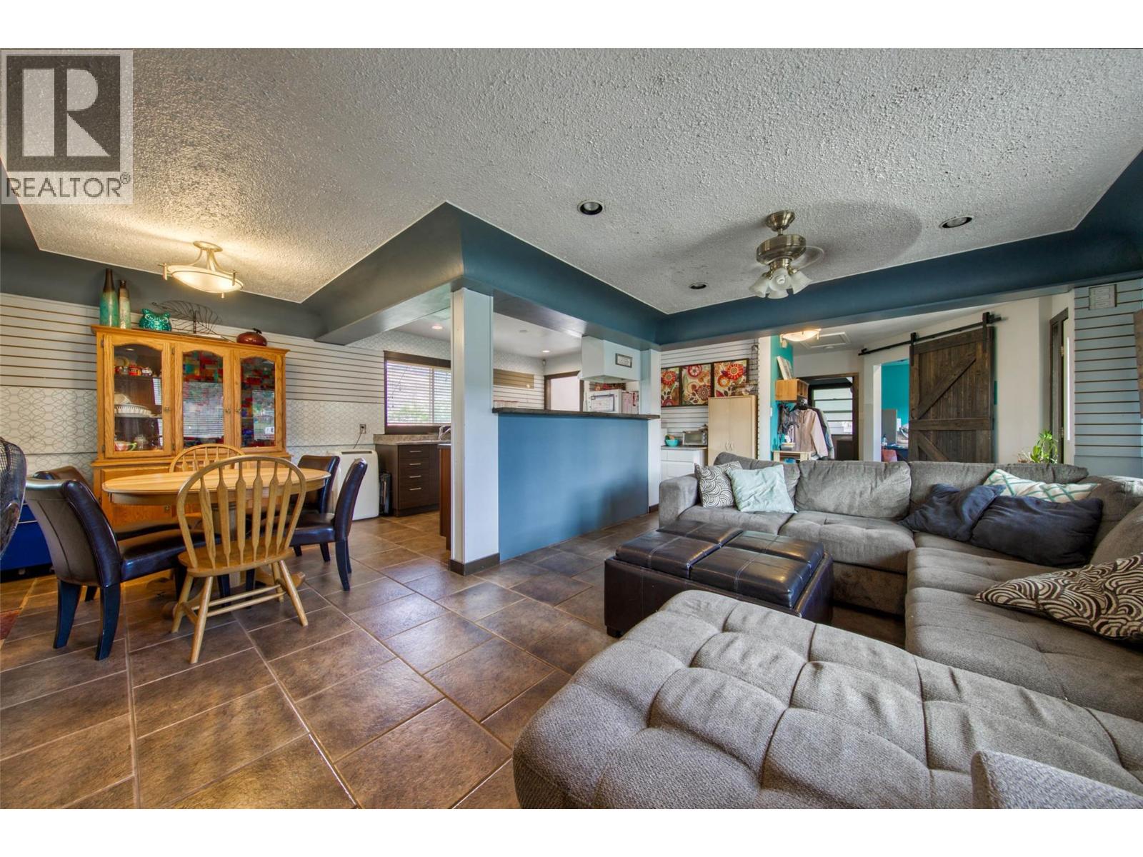 1006 Battle Street, Kamloops, British Columbia  V2C 2N3 - Photo 13 - 10378331