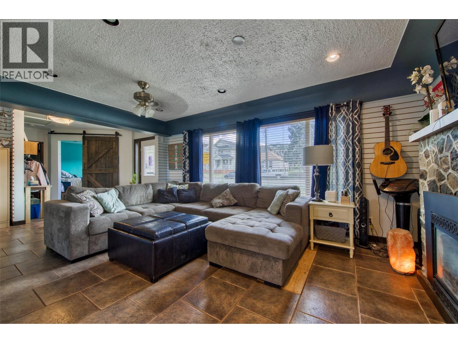 1006 Battle Street, Kamloops, British Columbia  V2C 2N3 - Photo 6 - 10378331