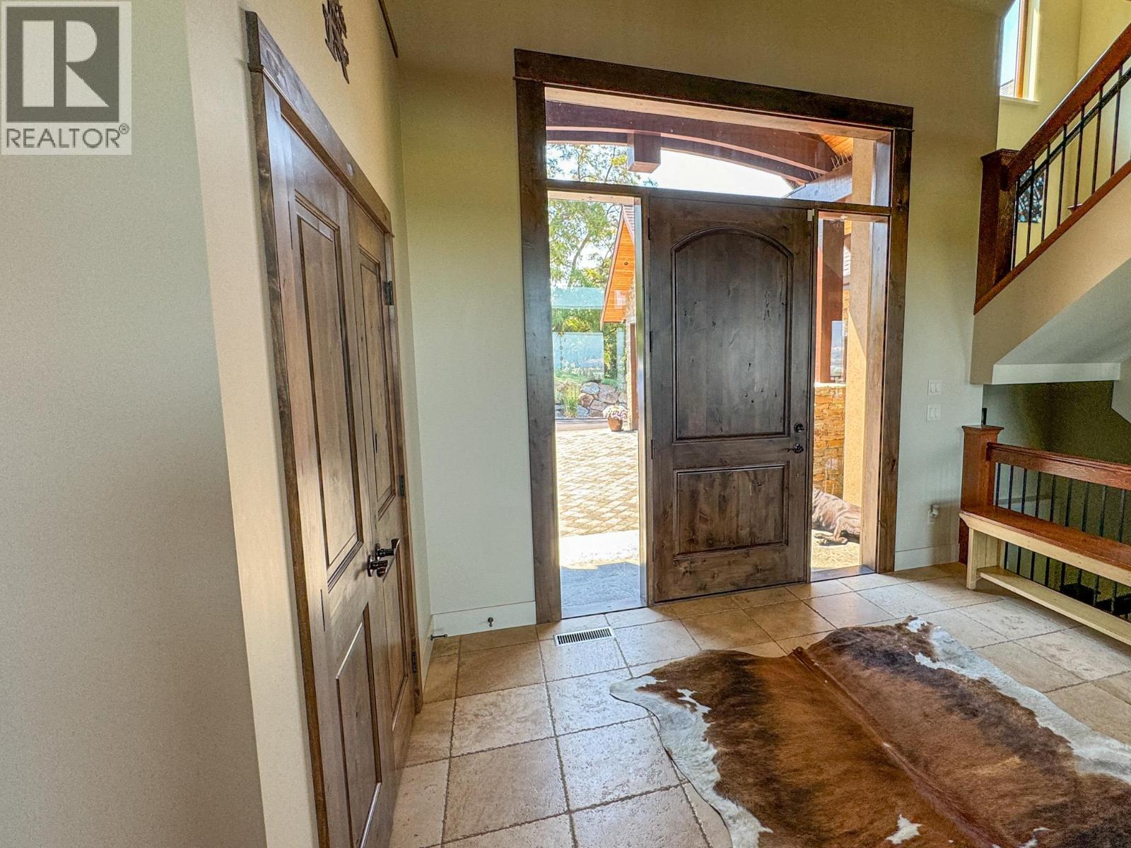 3175 Valleyview Road, Penticton, British Columbia  V2A 8W8 - Photo 10 - 10378458