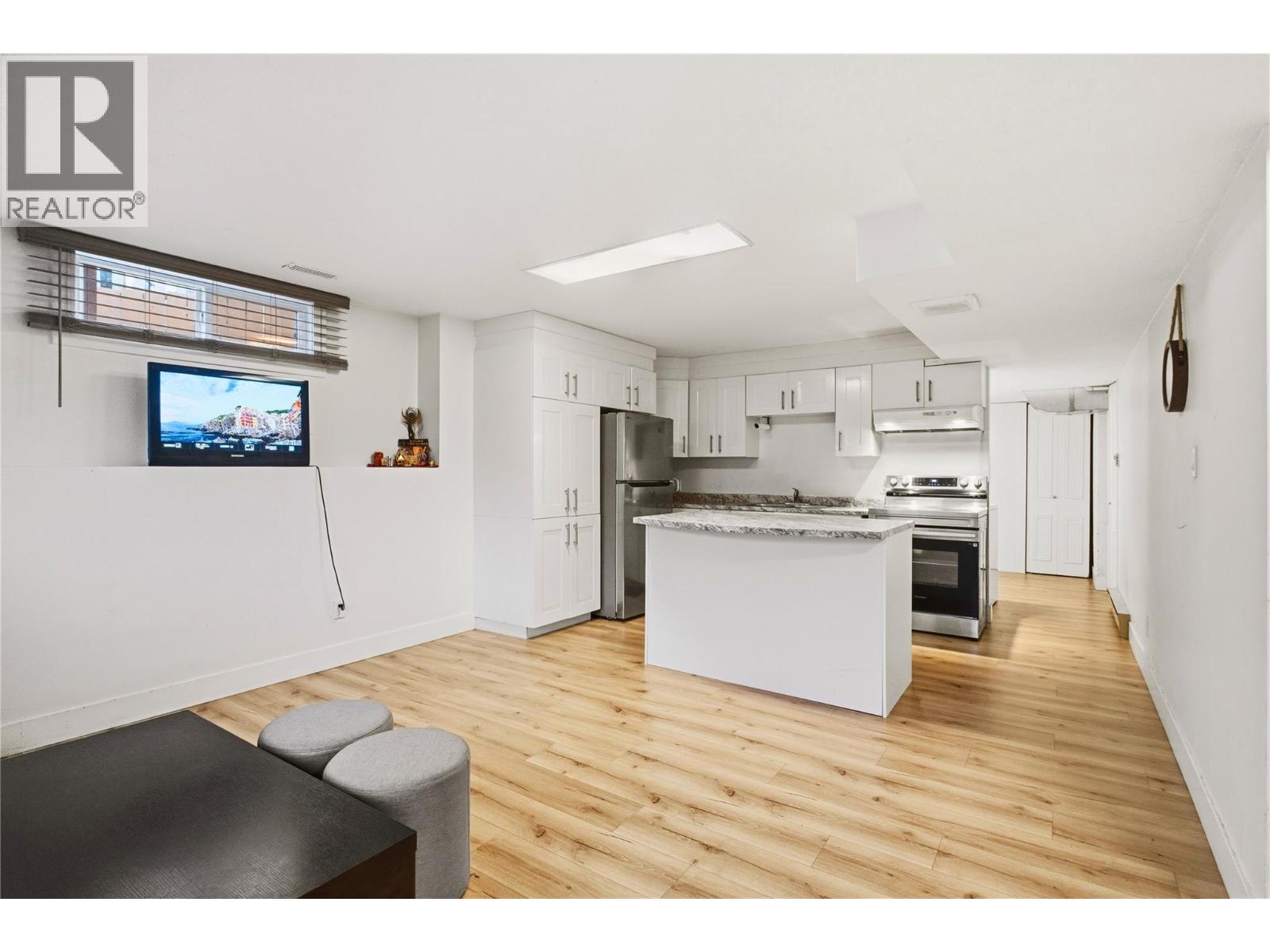 1432 Athans Court, Kelowna, British Columbia  V1Y 8K3 - Photo 36 - 10378152