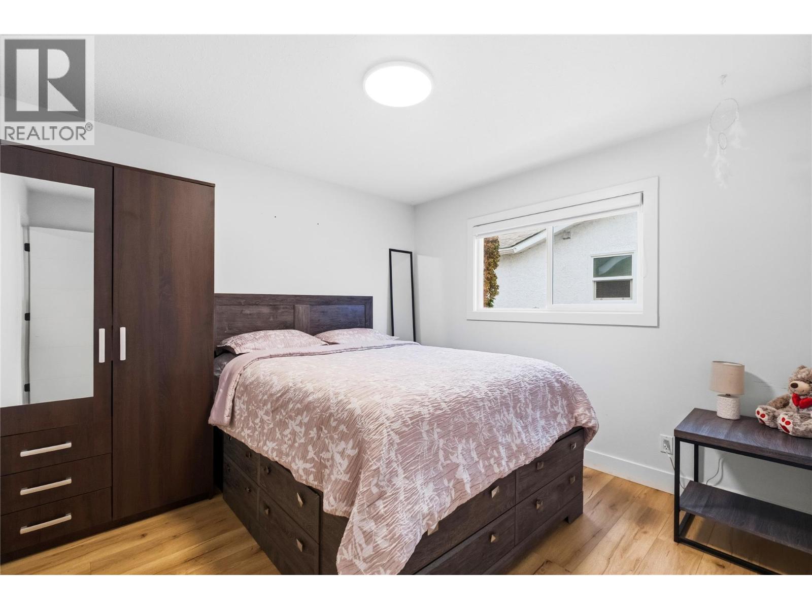 1432 Athans Court, Kelowna, British Columbia  V1Y 8K3 - Photo 9 - 10378152