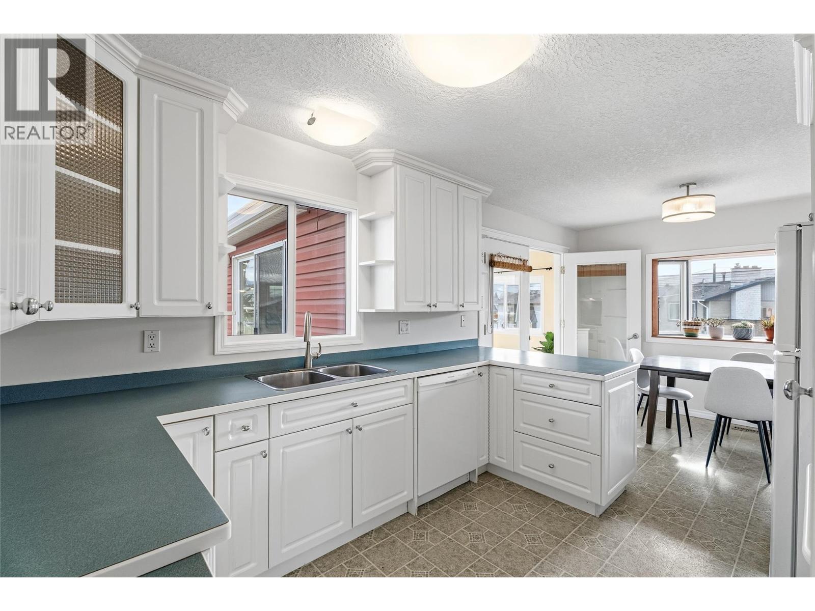 341 Kenora Road, Kamloops, British Columbia  V2B 3X6 - Photo 17 - 10378440