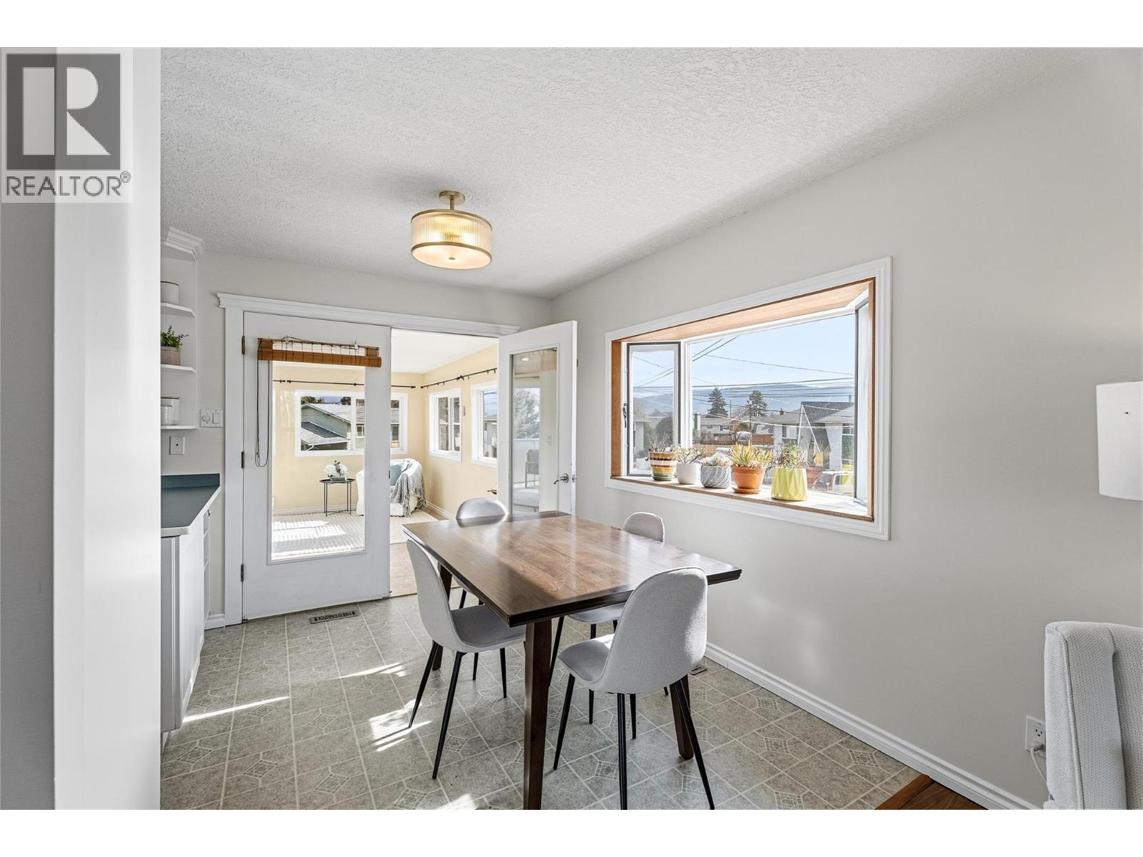 341 Kenora Road, Kamloops, British Columbia  V2B 3X6 - Photo 19 - 10378440