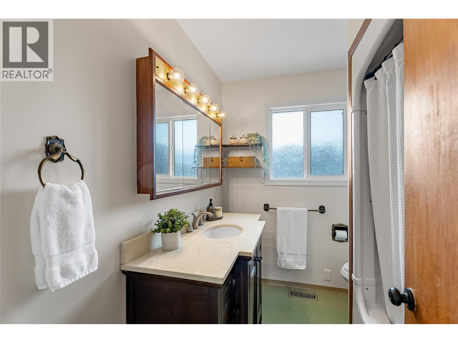 341 Kenora Road, Kamloops, British Columbia  V2B 3X6 - Photo 29 - 10378440