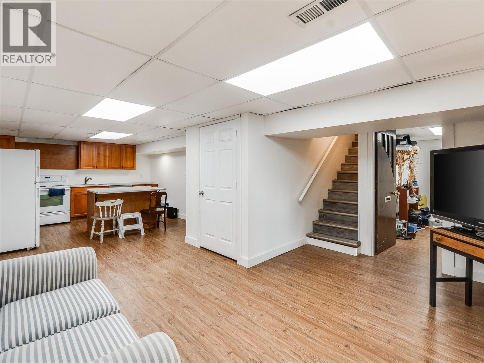 567 7th Avenue, Castlegar, British Columbia  V1N 1M2 - Photo 29 - 10378322