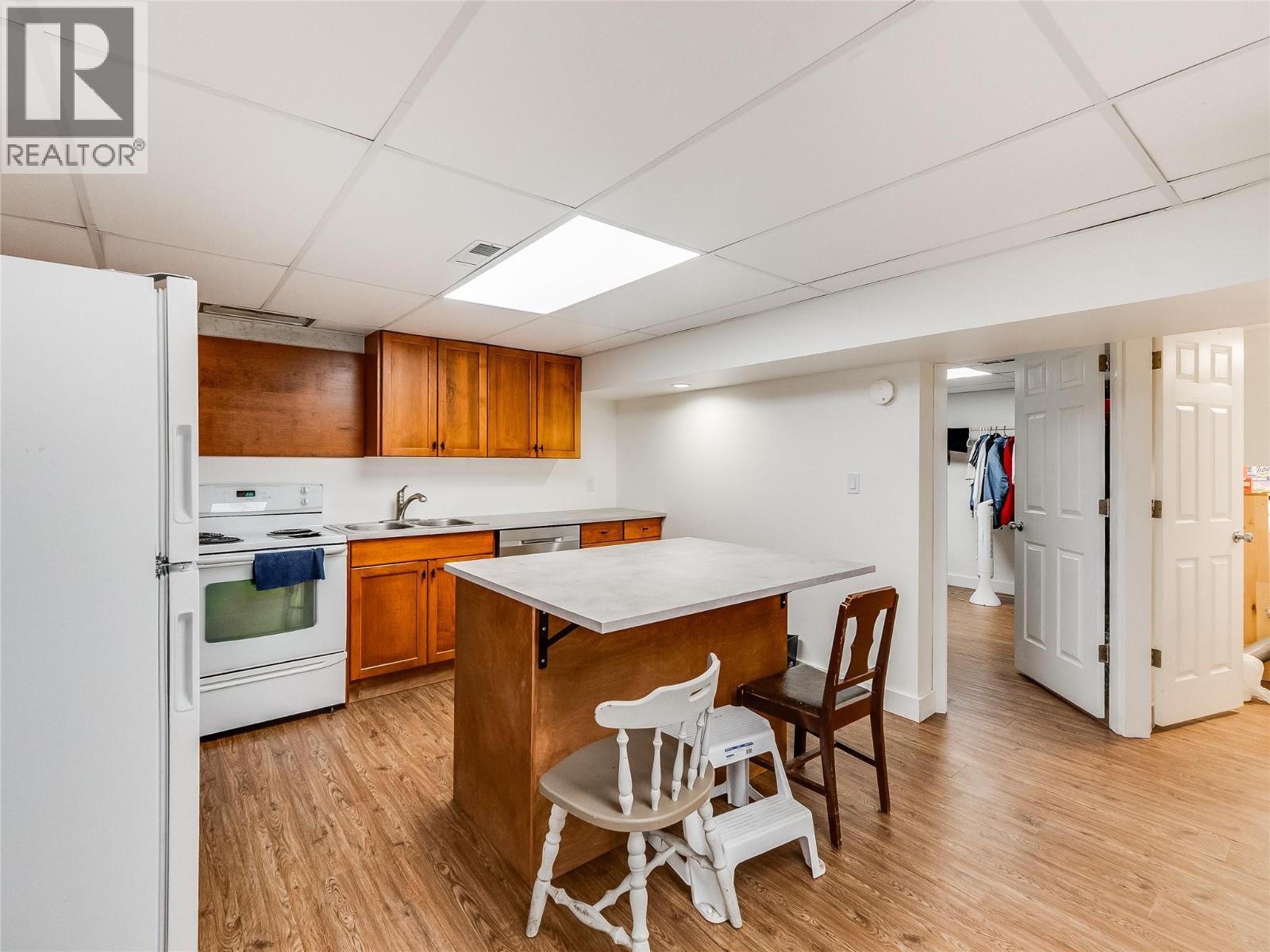 567 7th Avenue, Castlegar, British Columbia  V1N 1M2 - Photo 33 - 10378322