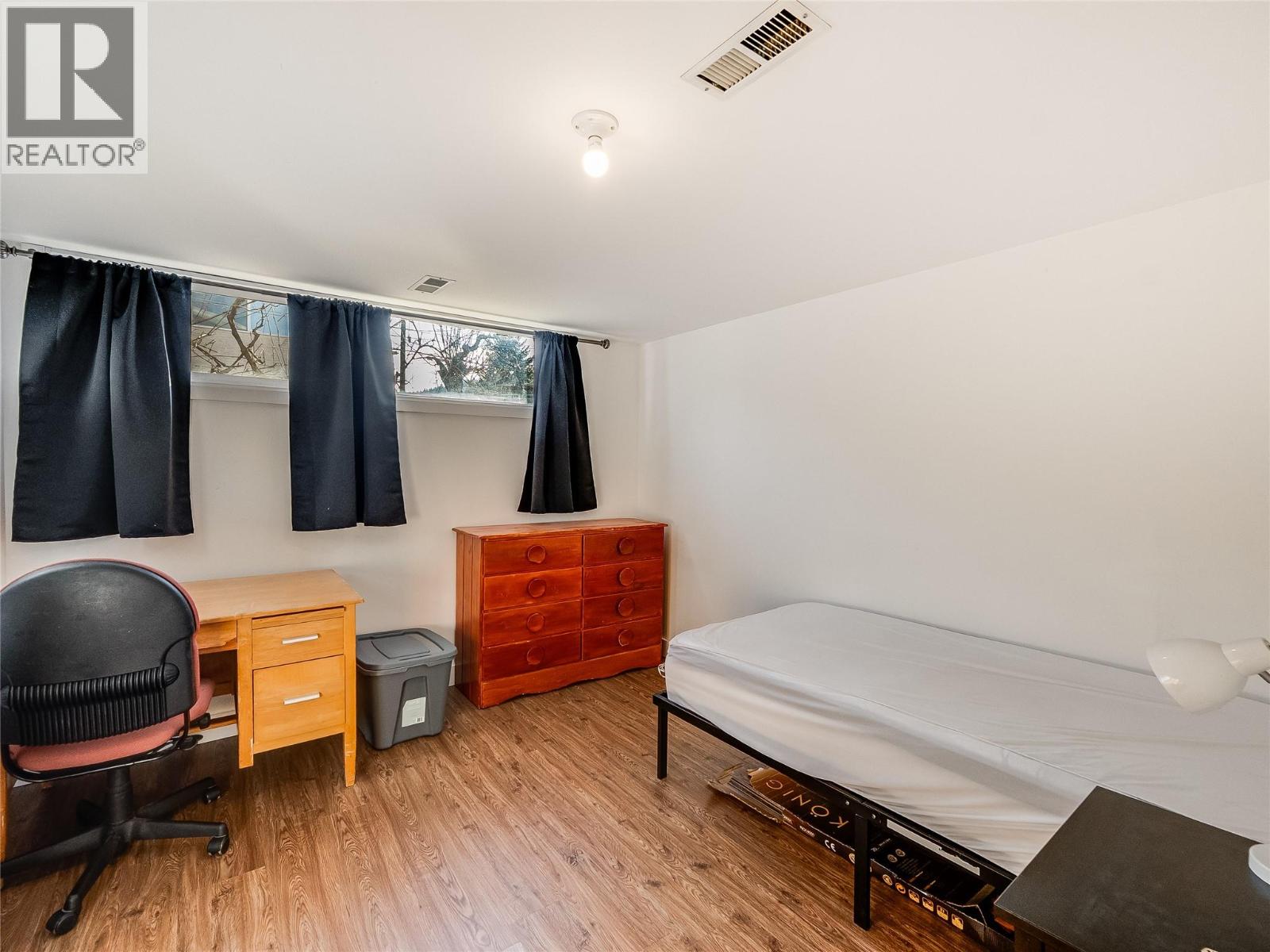 567 7th Avenue, Castlegar, British Columbia  V1N 1M2 - Photo 41 - 10378322