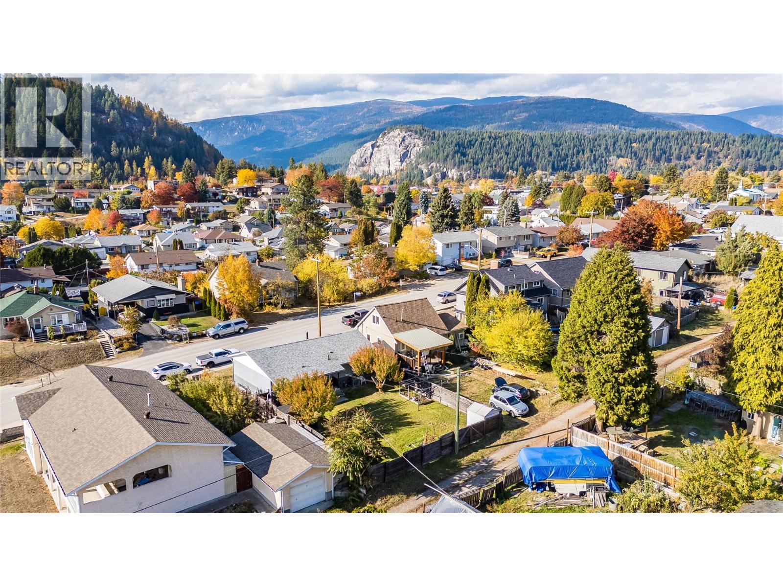 567 7th Avenue, Castlegar, British Columbia  V1N 1M2 - Photo 52 - 10378322