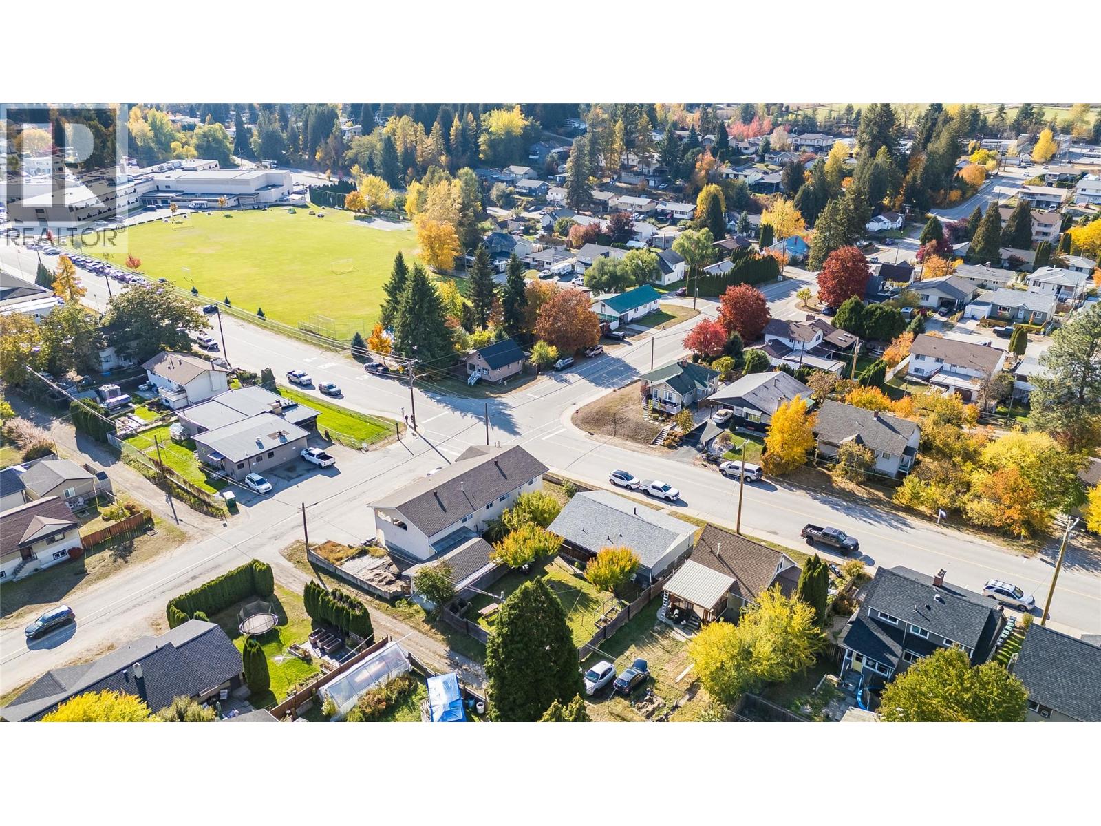 567 7th Avenue, Castlegar, British Columbia  V1N 1M2 - Photo 58 - 10378322