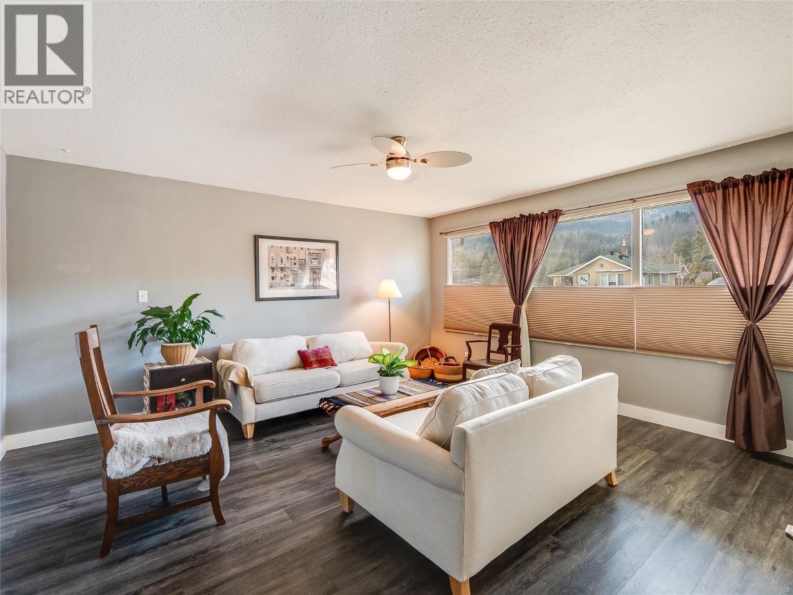 567 7th Avenue, Castlegar, British Columbia  V1N 1M2 - Photo 8 - 10378322