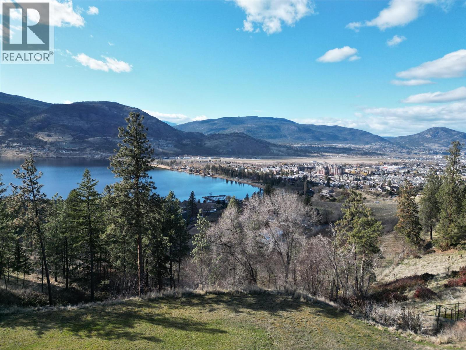 3995 Valleyview Road, Penticton, British Columbia  V2A 8V8 - Photo 2 - 10378160