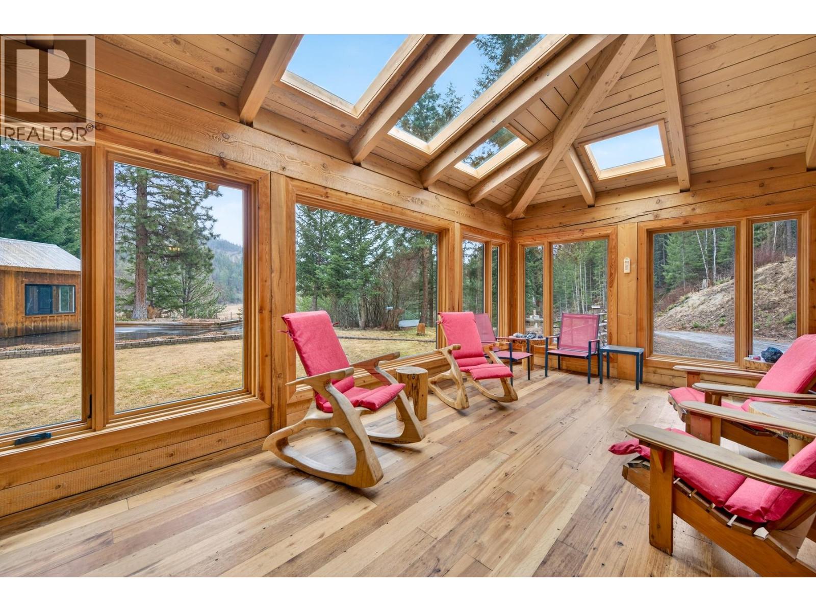 240 Busby Road, Merritt, British Columbia  V1K 1B8 - Photo 26 - 10377691