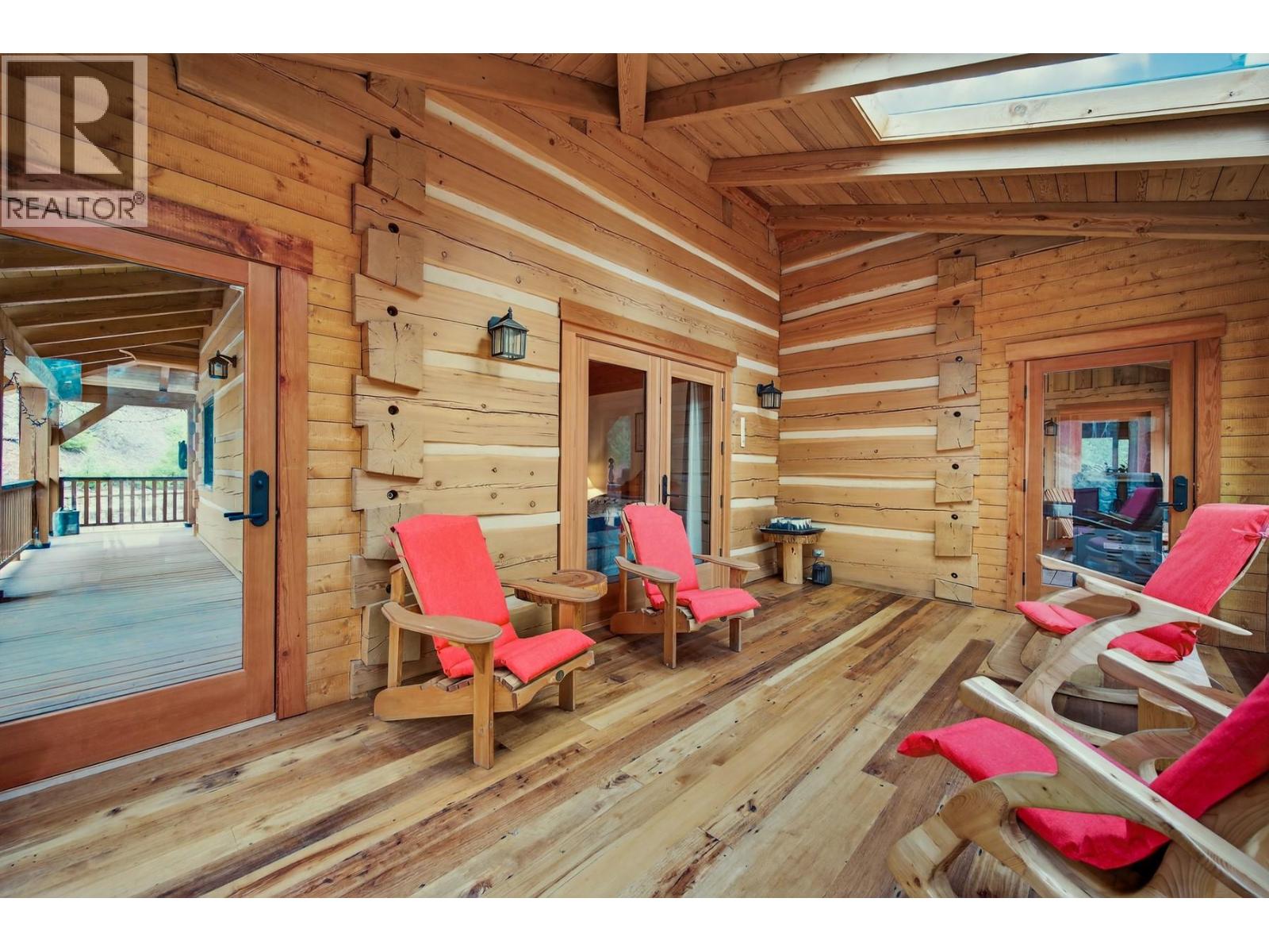 240 Busby Road, Merritt, British Columbia  V1K 1B8 - Photo 27 - 10377691