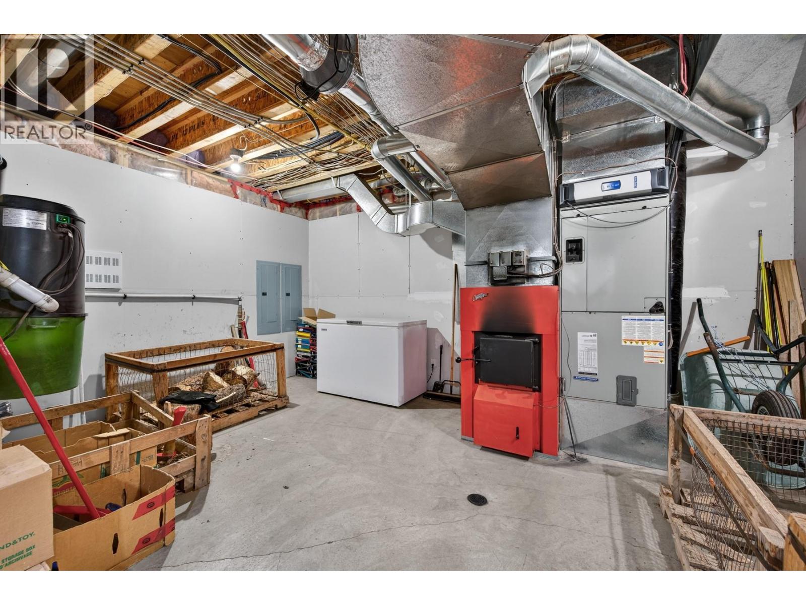 240 Busby Road, Merritt, British Columbia  V1K 1B8 - Photo 52 - 10377691