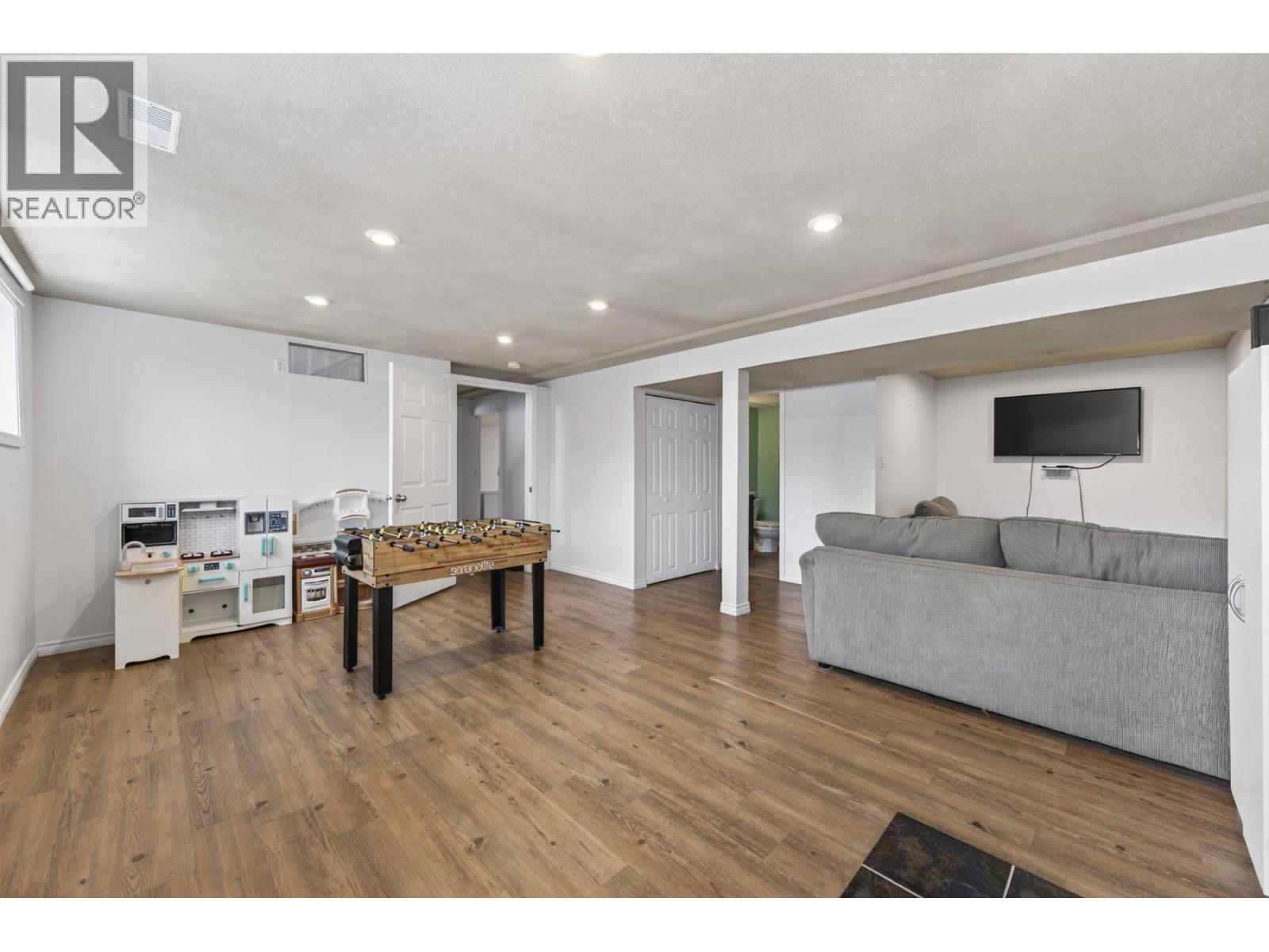 2351 Chapman Street, Merritt, British Columbia  V1K 1B8 - Photo 25 - 10377152