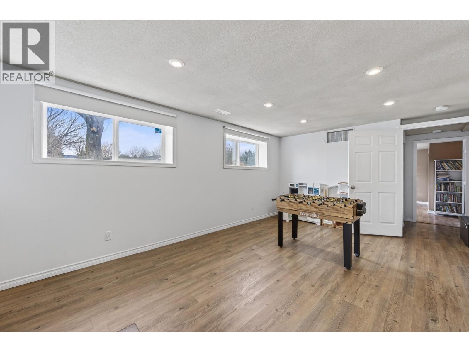 2351 Chapman Street, Merritt, British Columbia  V1K 1B8 - Photo 28 - 10377152