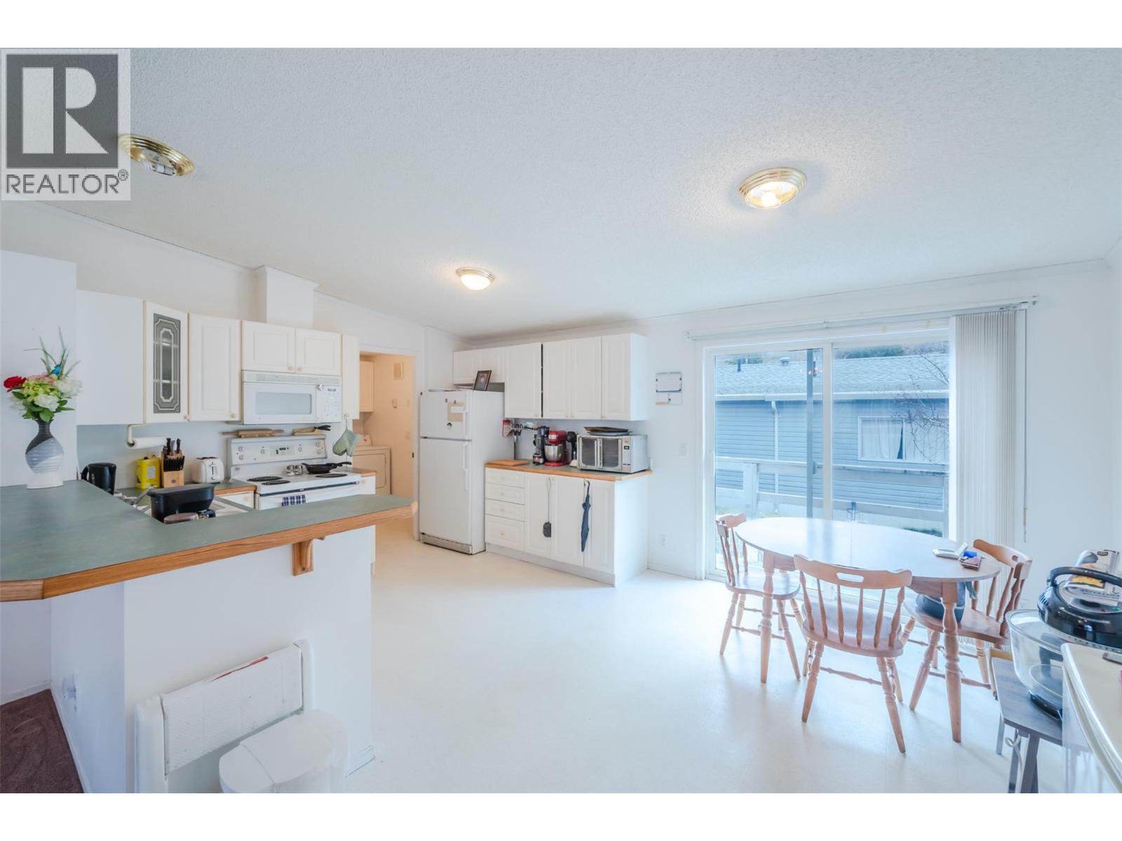 4505 Mclean Creek Road Unit# E12, Okanagan Falls, British Columbia  V0H 1R1 - Photo 5 - 10378437