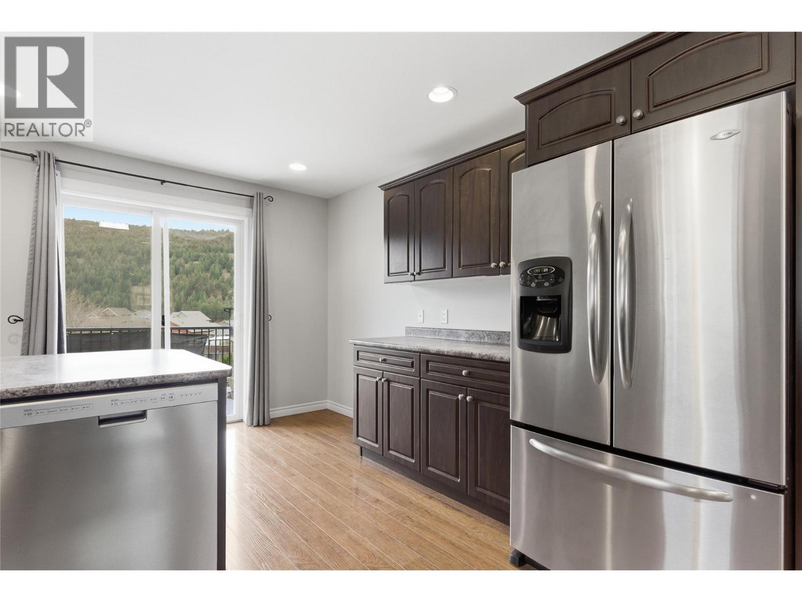 1808 Primrose Crescent, Kamloops, British Columbia  V1S 0A6 - Photo 9 - 10378402